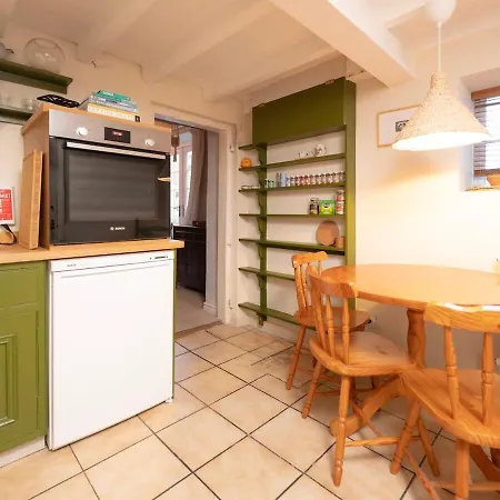 The Old Cookery & Free Parking Holiday home *
