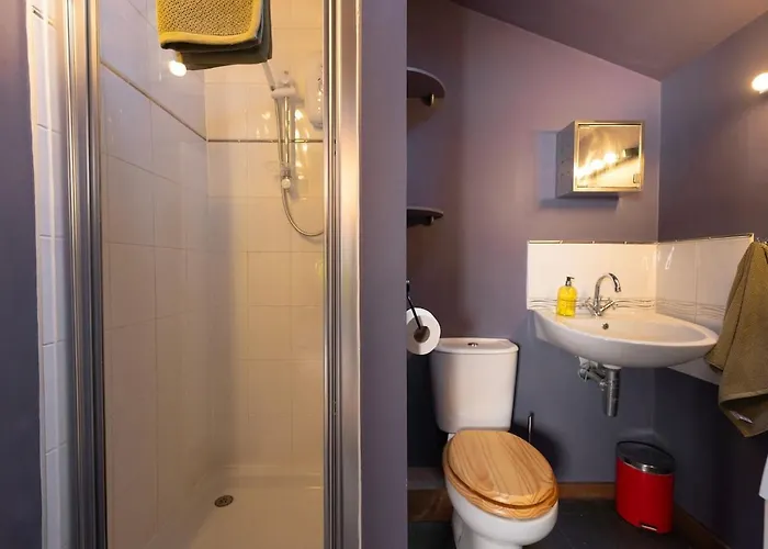 The Old Cookery & Free Parking Goldsborough